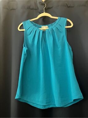 New York & Company blue keyhole sleeveless blouse